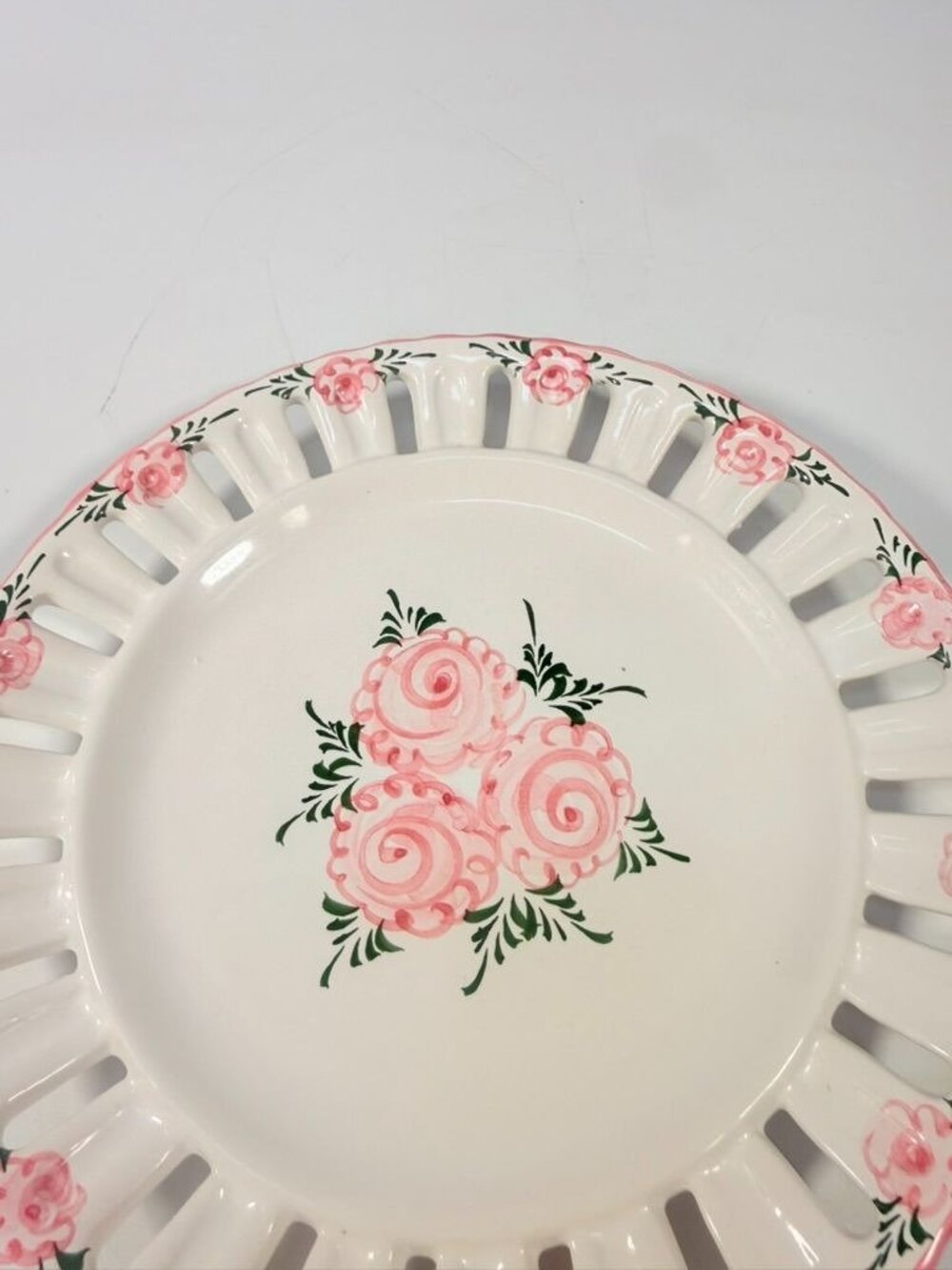 Pottery Reticulated Plate Hand Painted Floral Vintage Vestal Alcobaca Portual Ce - Picture 8 of 16
